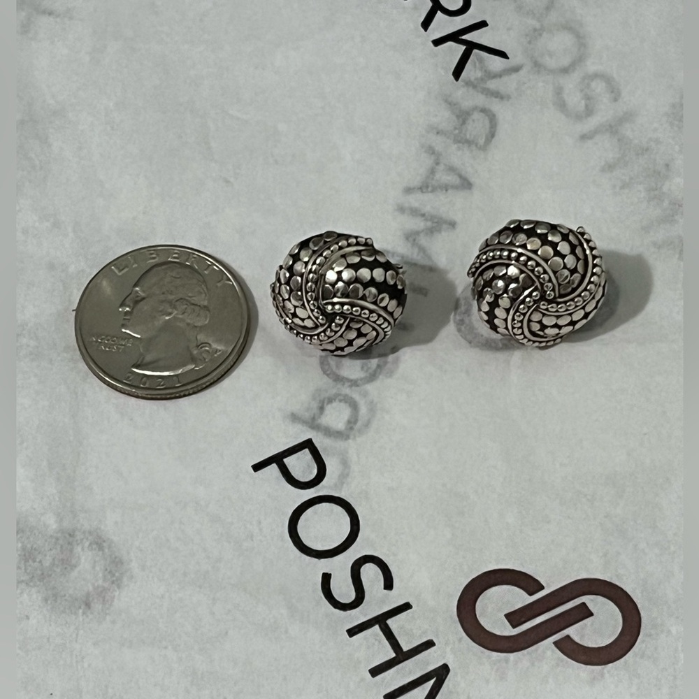 😎🎄JOHN HARDY AUTHENTIC STERLING SILVER DOT DESIGN BUTTON EARRINGS - Picture 7 of 12